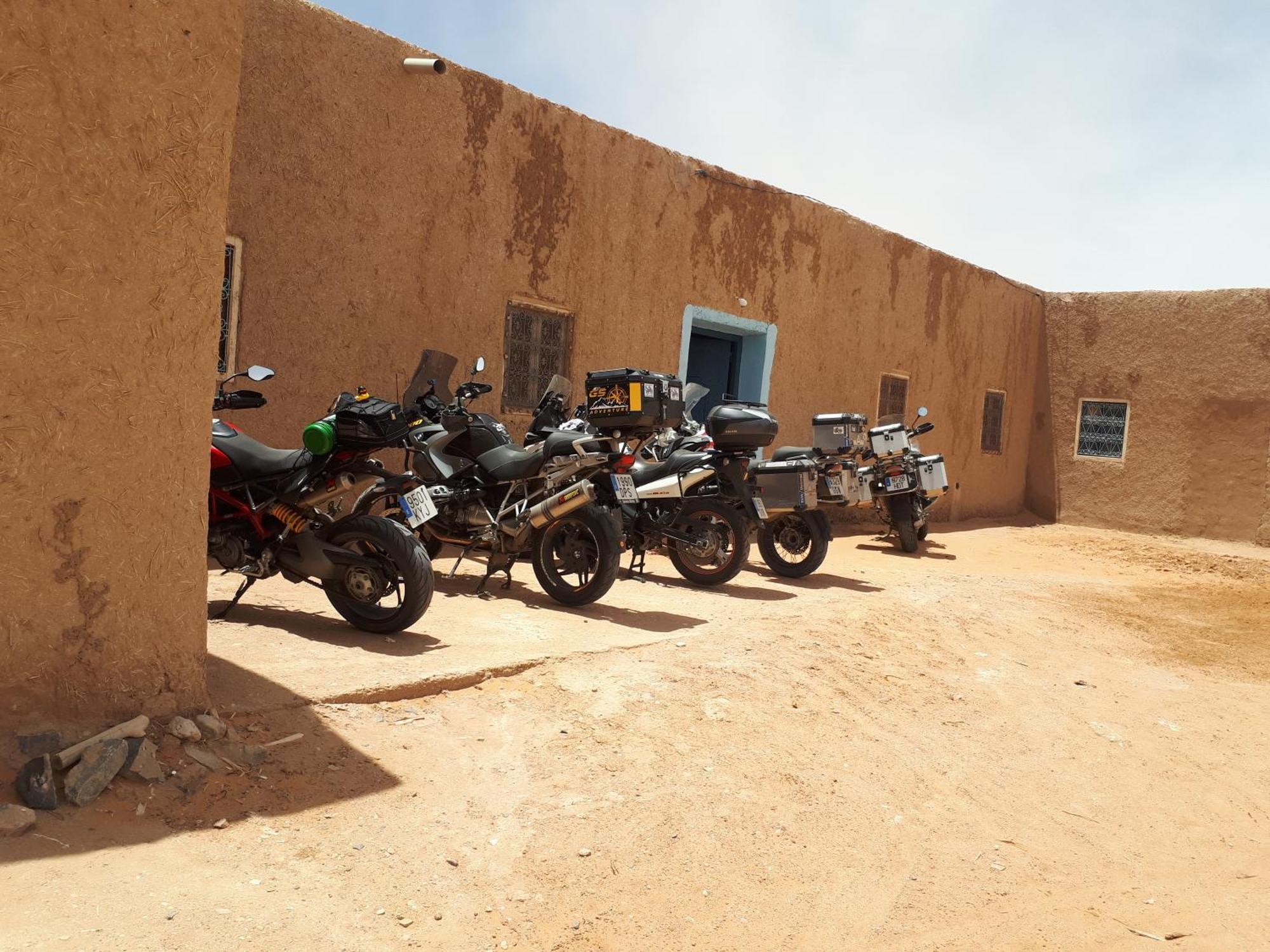 Chez Meriem Merzouga Exterior foto